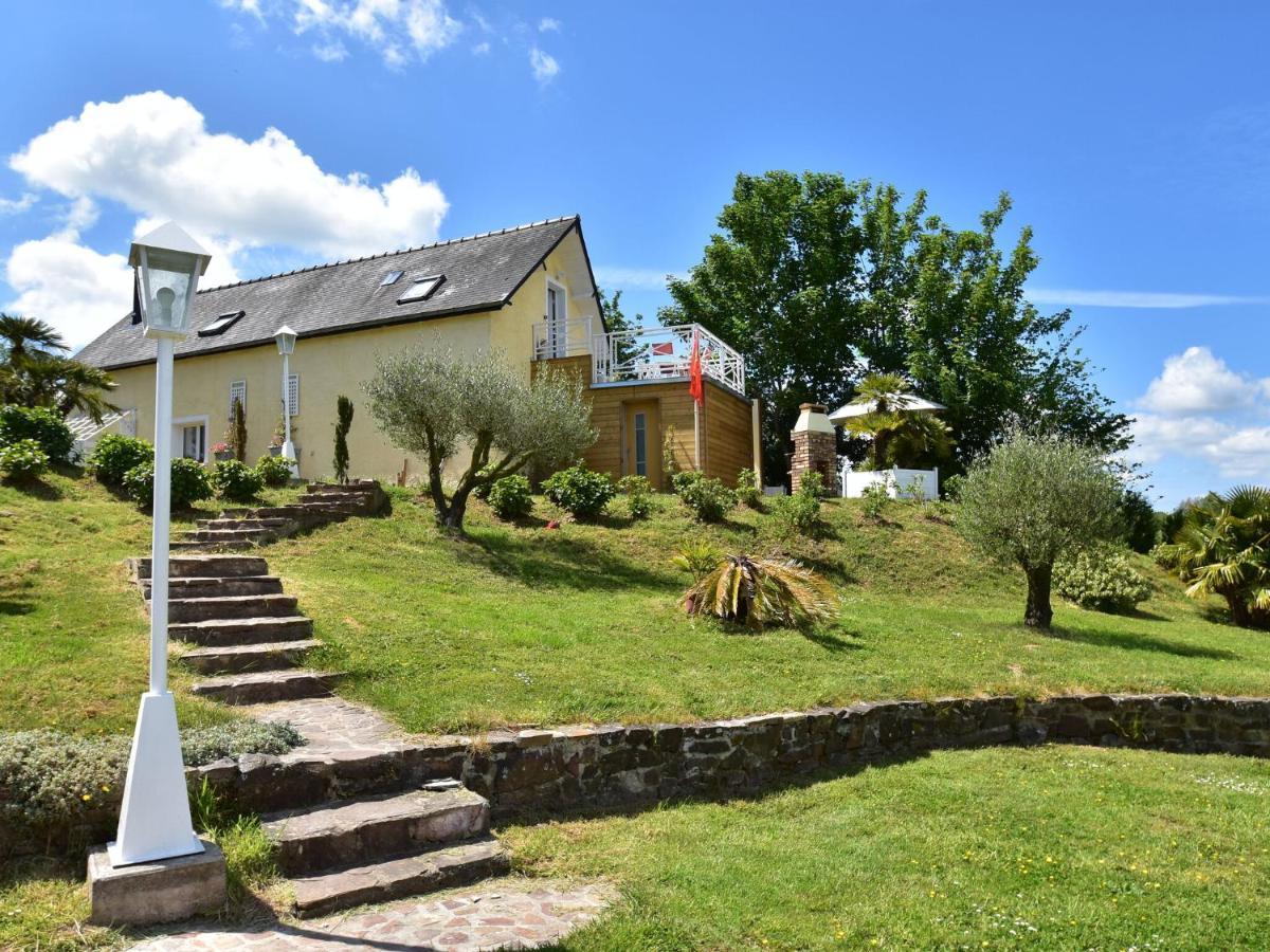Superb Holiday Home Near The Beach Quineville Exterior photo