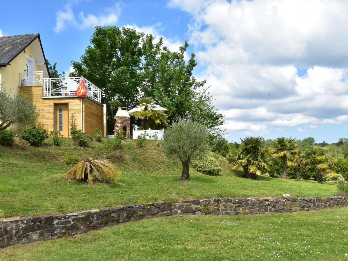 Superb Holiday Home Near The Beach Quineville Exterior photo