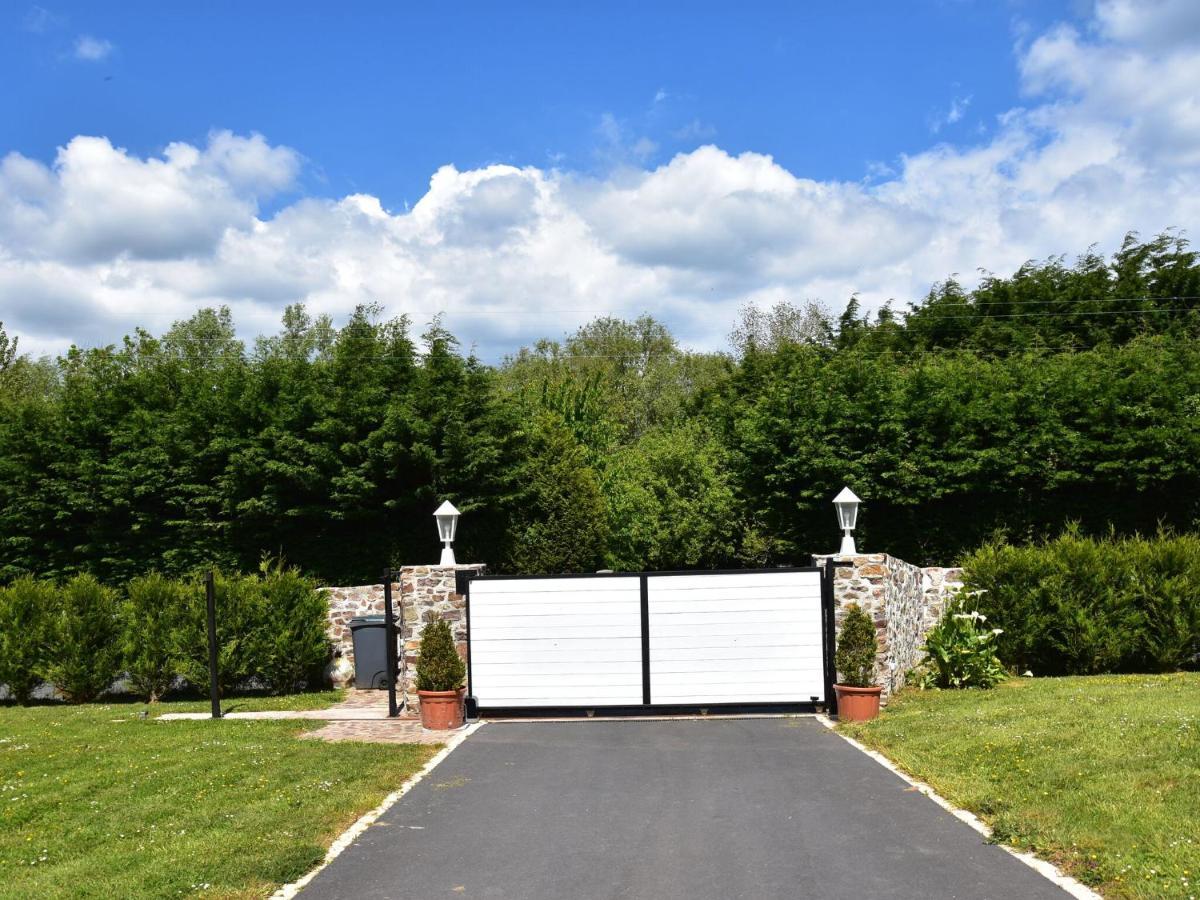 Superb Holiday Home Near The Beach Quineville Exterior photo