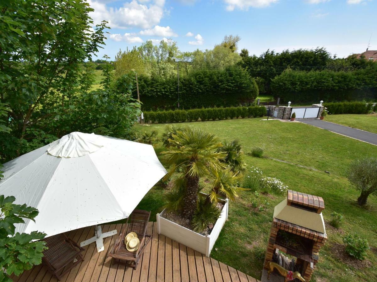 Superb Holiday Home Near The Beach Quineville Exterior photo